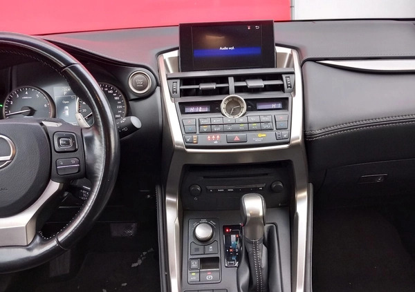 Lexus NX cena 124900 przebieg: 91755, rok produkcji 2017 z Nowe Miasto Lubawskie małe 466